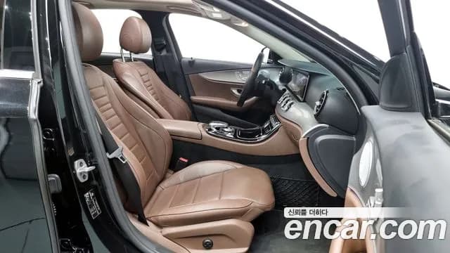 2020 Mercedes-Benz E-Class W213 E300 4MATIC AMG Line Sold VIN WDDZF4KB4LA736598 – side profile 2020 Mercedes-Benz E-Class W213 E300 4MATIC AMG Line Sold VIN WDDZF4KB4LA736598 – side profile