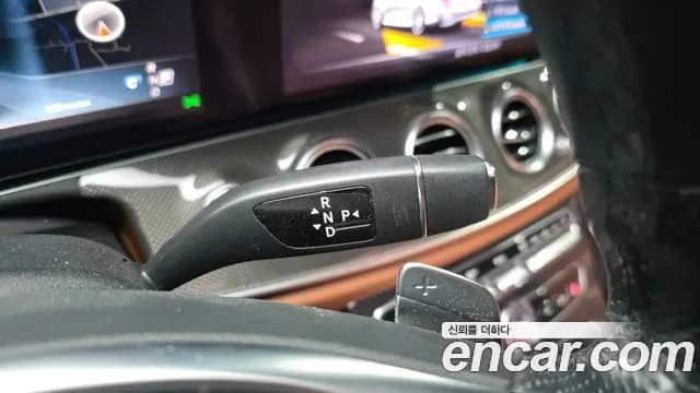 2017 Mercedes-Benz E-Class W213 E300 4MATIC AMG Line Sold VIN WDDZF4KB5HA197688 – photo 16 2017 Mercedes-Benz E-Class W213 E300 4MATIC AMG Line Sold VIN WDDZF4KB5HA197688 – photo 16