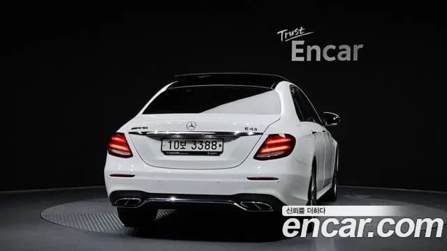 2017 Mercedes-Benz E-Class W213 E300 4MATIC AMG Line Sold VIN WDDZF4KB5HA197688 – photo 26 2017 Mercedes-Benz E-Class W213 E300 4MATIC AMG Line Sold VIN WDDZF4KB5HA197688 – photo 26
