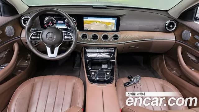 2019 Mercedes-Benz E-Class W213 E300 4MATIC Exclusive Sold VIN WDDZF4KB5KA675602 – front exterior 2019 Mercedes-Benz E-Class W213 E300 4MATIC Exclusive Sold VIN WDDZF4KB5KA675602 – front exterior