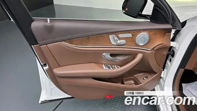 2019 Mercedes-Benz E-Class W213 E300 4MATIC Exclusive Sold VIN WDDZF4KB5KA675602 – undercarriage 2019 Mercedes-Benz E-Class W213 E300 4MATIC Exclusive Sold VIN WDDZF4KB5KA675602 – undercarriage