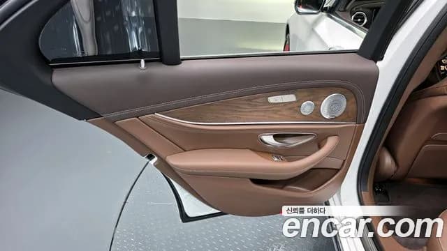 2019 Mercedes-Benz E-Class W213 E300 4MATIC Exclusive Sold VIN WDDZF4KB5KA675602 – photo 16 2019 Mercedes-Benz E-Class W213 E300 4MATIC Exclusive Sold VIN WDDZF4KB5KA675602 – photo 16