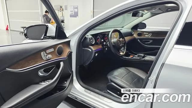 2018 Mercedes-Benz E-Class W213 E300 4MATIC Exclusive Standard Sold VIN WDDZF4KB7JA369368 – front exterior 2018 Mercedes-Benz E-Class W213 E300 4MATIC Exclusive Standard Sold VIN WDDZF4KB7JA369368 – front exterior