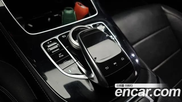 2018 Mercedes-Benz E-Class W213 E300 4MATIC Exclusive Standard Sold VIN WDDZF4KB7JA369368 – exterior detail 2018 Mercedes-Benz E-Class W213 E300 4MATIC Exclusive Standard Sold VIN WDDZF4KB7JA369368 – exterior detail