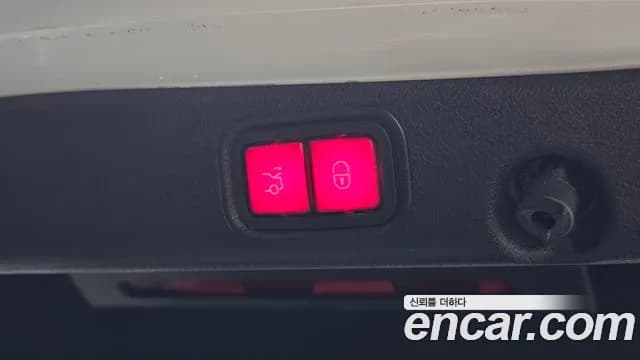 2019 Mercedes-Benz E-Class W213 E300 4MATIC Avnatgarde Sold VIN WDDZF4KB7KA539956 – exterior detail 2019 Mercedes-Benz E-Class W213 E300 4MATIC Avnatgarde Sold VIN WDDZF4KB7KA539956 – exterior detail
