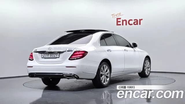 2019 Mercedes-Benz E-Class W213 E300 4MATIC Exclusive Sold VIN WDDZF4KB7KA663743 – front exterior 2019 Mercedes-Benz E-Class W213 E300 4MATIC Exclusive Sold VIN WDDZF4KB7KA663743 – front exterior