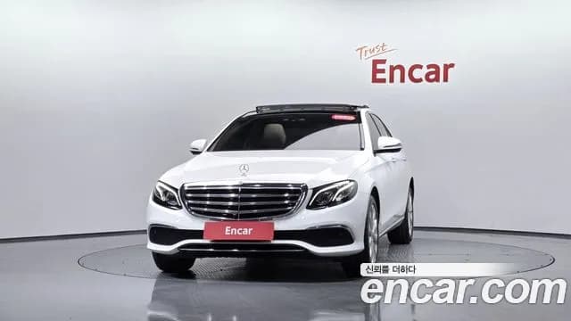 2019 Mercedes-Benz E-Class W213 E300 4MATIC Exclusive Sold VIN WDDZF4KB7KA663743 – rear exterior 2019 Mercedes-Benz E-Class W213 E300 4MATIC Exclusive Sold VIN WDDZF4KB7KA663743 – rear exterior