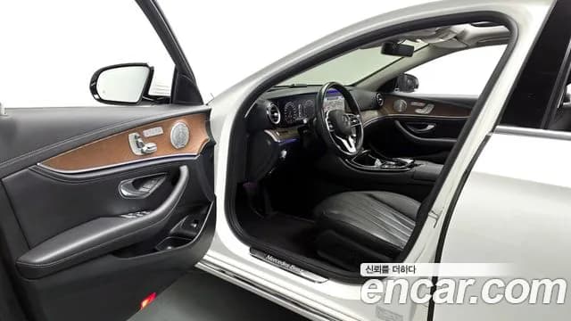 2019 Mercedes-Benz E-Class W213 E300 4MATIC Exclusive Sold VIN WDDZF4KB7KA665167 – odometer reading 2019 Mercedes-Benz E-Class W213 E300 4MATIC Exclusive Sold VIN WDDZF4KB7KA665167 – odometer reading