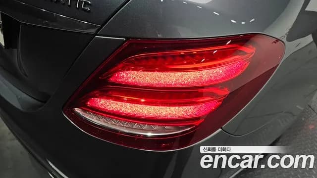 2017 Mercedes-Benz E-Class W213 E300 4MATIC Exclusive Sold VIN WDDZF4KB9HA251185 – photo 20 2017 Mercedes-Benz E-Class W213 E300 4MATIC Exclusive Sold VIN WDDZF4KB9HA251185 – photo 20