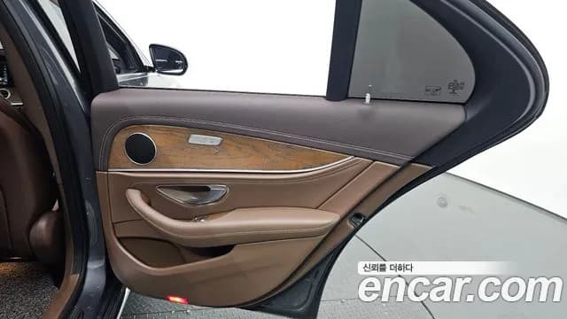 2017 Mercedes-Benz E-Class W213 E300 4MATIC Exclusive Sold VIN WDDZF4KB9HA251185 – photo 27 2017 Mercedes-Benz E-Class W213 E300 4MATIC Exclusive Sold VIN WDDZF4KB9HA251185 – photo 27