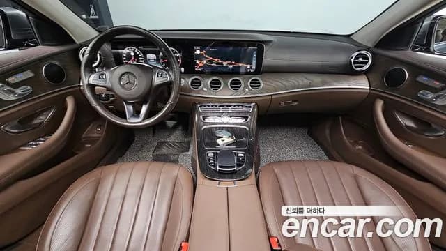 2017 Mercedes-Benz E-Class W213 E300 4MATIC Exclusive Sold VIN WDDZF4KB9HA251185 – photo 29 2017 Mercedes-Benz E-Class W213 E300 4MATIC Exclusive Sold VIN WDDZF4KB9HA251185 – photo 29
