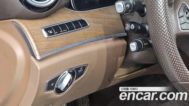 2017 Mercedes-Benz E-Class W213 E300 4MATIC Exclusive Sold VIN WDDZF4KB9HA251185 – photo 30 2017 Mercedes-Benz E-Class W213 E300 4MATIC Exclusive Sold VIN WDDZF4KB9HA251185 – photo 30
