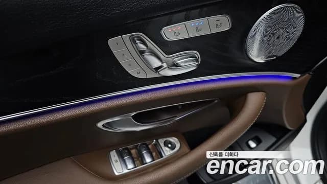 2019 Mercedes-Benz E-Class W213 E300 4MATIC Avnatgarde Sold VIN WDDZF4KB9KA536590 – photo 12 2019 Mercedes-Benz E-Class W213 E300 4MATIC Avnatgarde Sold VIN WDDZF4KB9KA536590 – photo 12