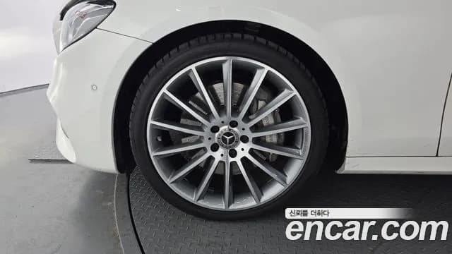 2018 Mercedes-Benz E-Class W213 E300 4MATIC AMG Line Sold VIN WDDZF4KBXJA429708 – undercarriage 2018 Mercedes-Benz E-Class W213 E300 4MATIC AMG Line Sold VIN WDDZF4KBXJA429708 – undercarriage