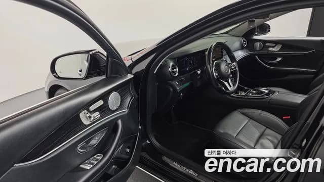 2019 Mercedes-Benz E-Class W213 E300 4MATIC Avnatgarde Sold VIN WDDZF4KBXKA536016 – side profile 2019 Mercedes-Benz E-Class W213 E300 4MATIC Avnatgarde Sold VIN WDDZF4KBXKA536016 – side profile