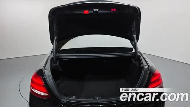 2019 Mercedes-Benz E-Class W213 E300 4MATIC Avnatgarde Sold VIN WDDZF4KBXKA536016 – photo 16 2019 Mercedes-Benz E-Class W213 E300 4MATIC Avnatgarde Sold VIN WDDZF4KBXKA536016 – photo 16