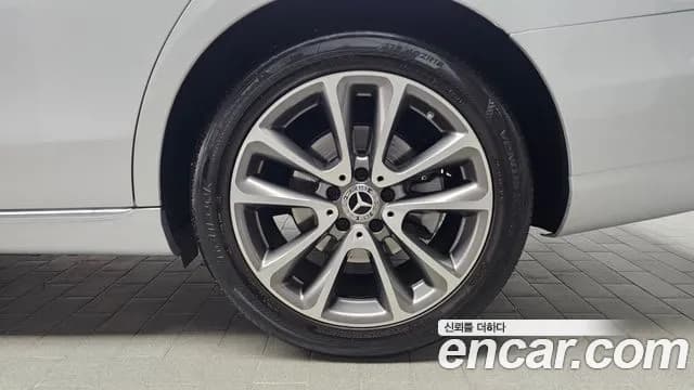 2019 Mercedes-Benz E-Class W213 E300 4MATIC Avnatgarde Sold VIN WDDZF4KBXKA539966 – photo 14 2019 Mercedes-Benz E-Class W213 E300 4MATIC Avnatgarde Sold VIN WDDZF4KBXKA539966 – photo 14