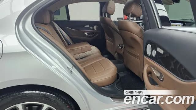 2019 Mercedes-Benz E-Class W213 E300 4MATIC Avnatgarde Sold VIN WDDZF4KBXKA539966 – photo 19 2019 Mercedes-Benz E-Class W213 E300 4MATIC Avnatgarde Sold VIN WDDZF4KBXKA539966 – photo 19