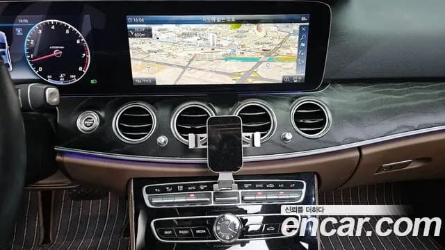 2019 Mercedes-Benz E-Class W213 E300 4MATIC Avnatgarde Sold VIN WDDZF4KBXKA552023 – photo 14 2019 Mercedes-Benz E-Class W213 E300 4MATIC Avnatgarde Sold VIN WDDZF4KBXKA552023 – photo 14