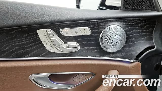 2019 Mercedes-Benz E-Class W213 E300 4MATIC Avnatgarde Sold VIN WDDZF4KBXKA552023 – photo 15 2019 Mercedes-Benz E-Class W213 E300 4MATIC Avnatgarde Sold VIN WDDZF4KBXKA552023 – photo 15
