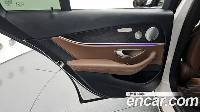 2019 Mercedes-Benz E-Class W213 E300 4MATIC Avnatgarde Sold VIN WDDZF4KBXKA552023 – photo 26 2019 Mercedes-Benz E-Class W213 E300 4MATIC Avnatgarde Sold VIN WDDZF4KBXKA552023 – photo 26