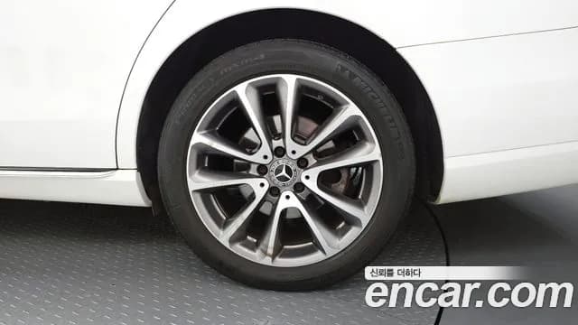 2019 Mercedes-Benz E-Class W213 E300 4MATIC Avnatgarde Sold VIN WDDZF4KBXKA552023 – photo 30 2019 Mercedes-Benz E-Class W213 E300 4MATIC Avnatgarde Sold VIN WDDZF4KBXKA552023 – photo 30