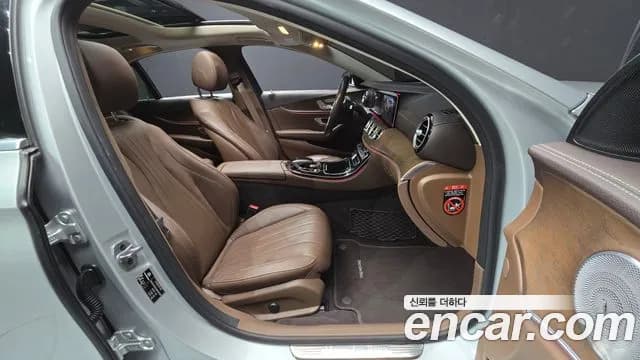 2019 Mercedes-Benz E-Class W213 E300e Exclusive Sold VIN WDDZF5DB2KA659229 – trunk area 2019 Mercedes-Benz E-Class W213 E300e Exclusive Sold VIN WDDZF5DB2KA659229 – trunk area