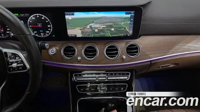 2019 Mercedes-Benz E-Class W213 E300e Exclusive Sold VIN WDDZF5DBXKA680636 – rear exterior 2019 Mercedes-Benz E-Class W213 E300e Exclusive Sold VIN WDDZF5DBXKA680636 – rear exterior