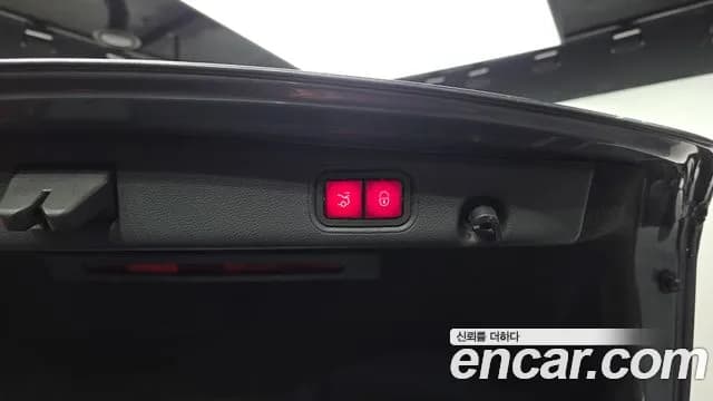 2019 Mercedes-Benz E-Class W213 E300e Exclusive Sold VIN WDDZF5DBXKA680636 – photo 16 2019 Mercedes-Benz E-Class W213 E300e Exclusive Sold VIN WDDZF5DBXKA680636 – photo 16