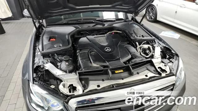 2018 Mercedes-Benz E-Class W213 E400 4MATIC Exclusive Sold VIN WDDZF6GB1JA392391 – trunk area 2018 Mercedes-Benz E-Class W213 E400 4MATIC Exclusive Sold VIN WDDZF6GB1JA392391 – trunk area