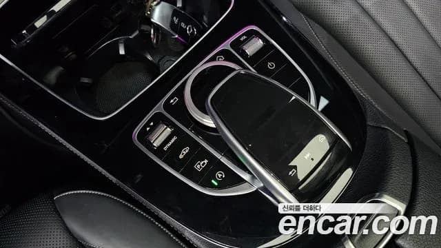 2017 Mercedes-Benz E-Class W213 E400 4MATIC Exclusive Sold VIN WDDZF6GB6HA220237 – rear exterior 2017 Mercedes-Benz E-Class W213 E400 4MATIC Exclusive Sold VIN WDDZF6GB6HA220237 – rear exterior