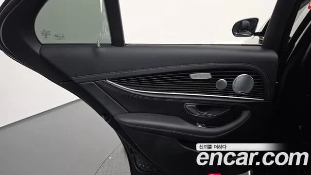 2019 Mercedes-Benz E-Class W213 E450 4MATIC Exclusive Sold VIN WDDZF6JB7KA566054 – undercarriage 2019 Mercedes-Benz E-Class W213 E450 4MATIC Exclusive Sold VIN WDDZF6JB7KA566054 – undercarriage