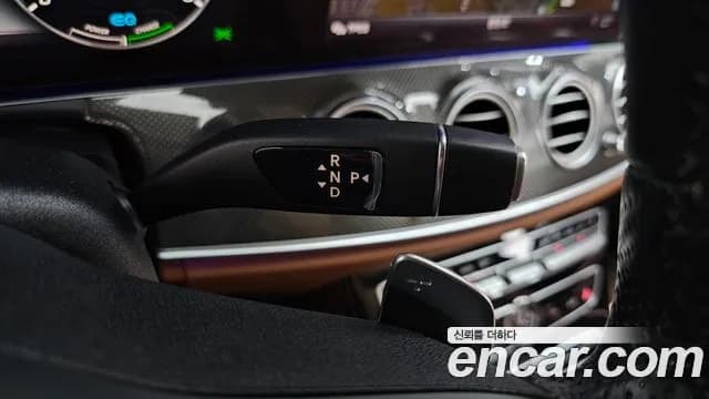2019 Mercedes-Benz E-Class W213 E350 4MATIC AMG Line Sold VIN WDDZF8GB2KA588045 – side profile 2019 Mercedes-Benz E-Class W213 E350 4MATIC AMG Line Sold VIN WDDZF8GB2KA588045 – side profile