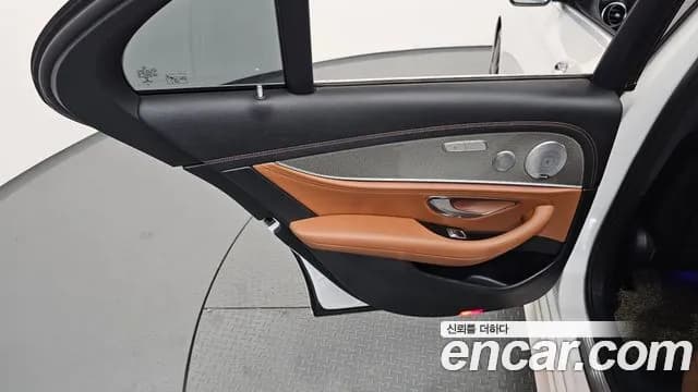 2019 Mercedes-Benz E-Class W213 E350 4MATIC AMG Line Sold VIN WDDZF8GB2KA588045 – photo 20 2019 Mercedes-Benz E-Class W213 E350 4MATIC AMG Line Sold VIN WDDZF8GB2KA588045 – photo 20