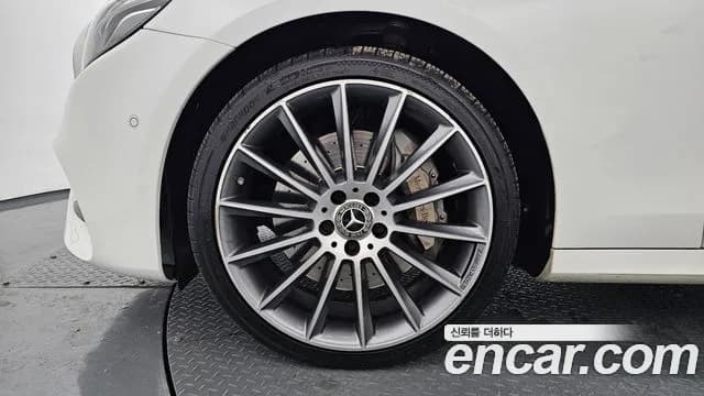 2019 Mercedes-Benz E-Class W213 E350 4MATIC AMG Line Sold VIN WDDZF8GB2KA588045 – photo 32 2019 Mercedes-Benz E-Class W213 E350 4MATIC AMG Line Sold VIN WDDZF8GB2KA588045 – photo 32
