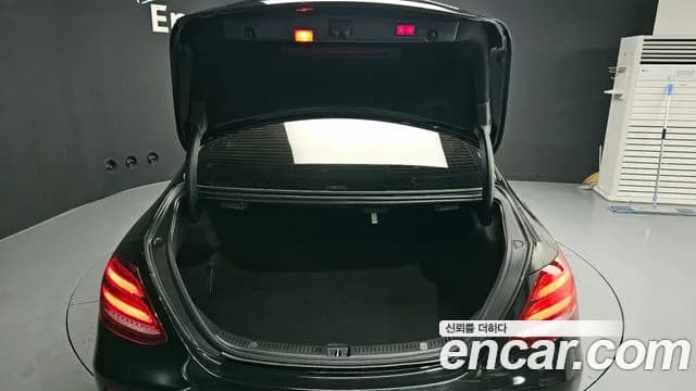 2019 Mercedes-Benz E-Class W213 E350 4MATIC AMG Line Sold VIN WDDZF8GB5KA572664 – photo 18 2019 Mercedes-Benz E-Class W213 E350 4MATIC AMG Line Sold VIN WDDZF8GB5KA572664 – photo 18