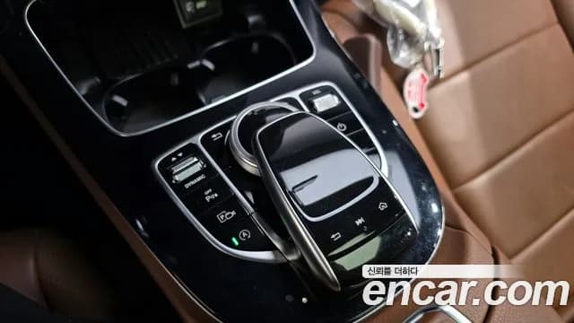 2019 Mercedes-Benz E-Class W213 E350 4MATIC AMG Line Sold VIN WDDZF8GB8KA693009 – photo 34 2019 Mercedes-Benz E-Class W213 E350 4MATIC AMG Line Sold VIN WDDZF8GB8KA693009 – photo 34