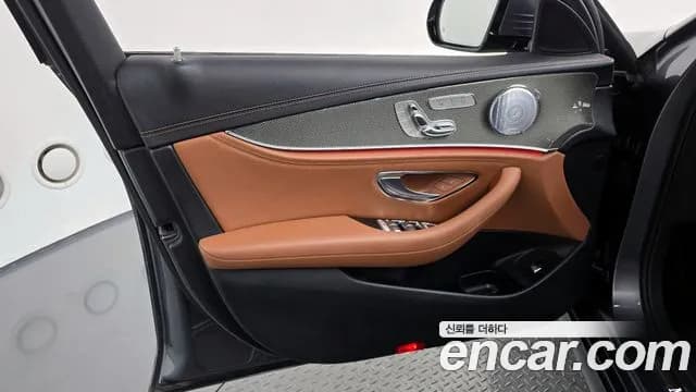 2019 Mercedes-Benz E-Class W213 E350 4MATIC AMG Line Sold VIN WDDZF8GB8KA693009 – photo 37 2019 Mercedes-Benz E-Class W213 E350 4MATIC AMG Line Sold VIN WDDZF8GB8KA693009 – photo 37