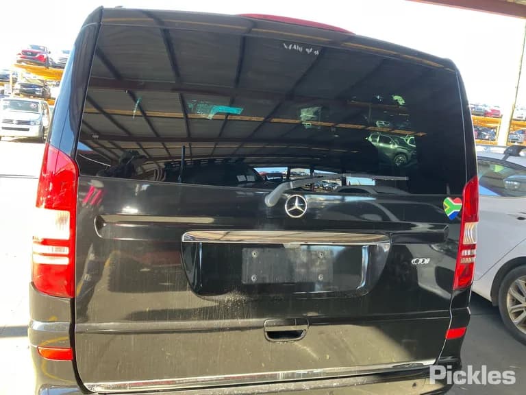 2013 Mercedes-Benz Viano Used VIN WDF63981323842129 – rear exterior 2013 Mercedes-Benz Viano Used VIN WDF63981323842129 – rear exterior