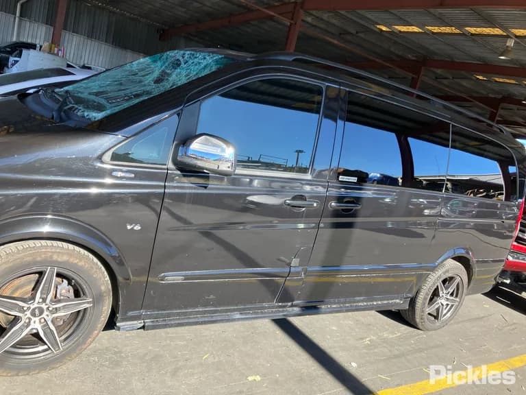 2013 Mercedes-Benz Viano Used VIN WDF63981323842129 – interior seats 2013 Mercedes-Benz Viano Used VIN WDF63981323842129 – interior seats
