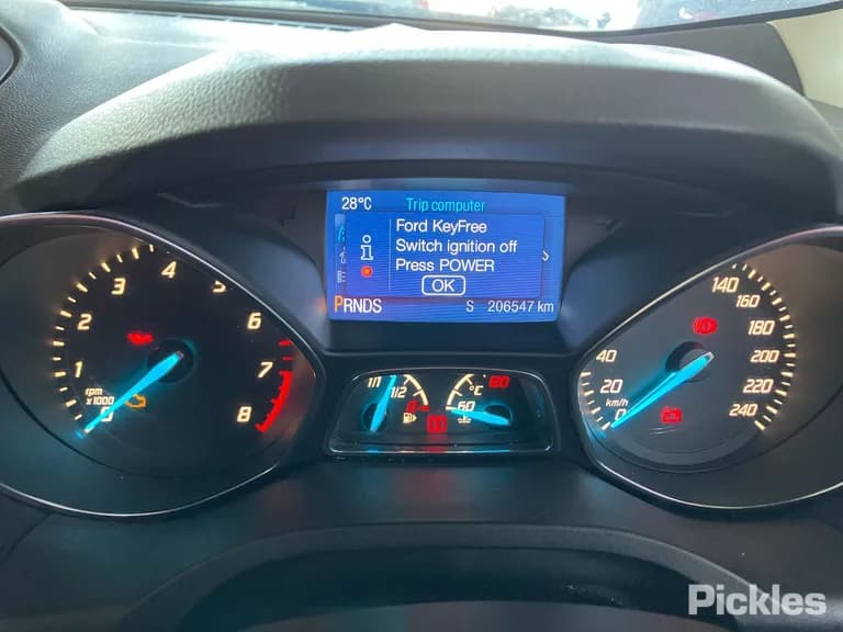 2013 Ford Kuga Used VIN WF0AXXWPMADR83063 – trunk area 2013 Ford Kuga Used VIN WF0AXXWPMADR83063 – trunk area