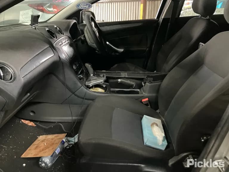 2014 Ford Mondeo Used VIN WF0EXXGBBEEJ57137 – photo 14 2014 Ford Mondeo Used VIN WF0EXXGBBEEJ57137 – photo 14