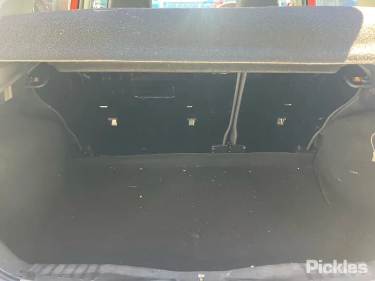 2007 Ford Fiesta Used VIN WF0HXXGAJH7E59524 – exterior detail 2007 Ford Fiesta Used VIN WF0HXXGAJH7E59524 – exterior detail
