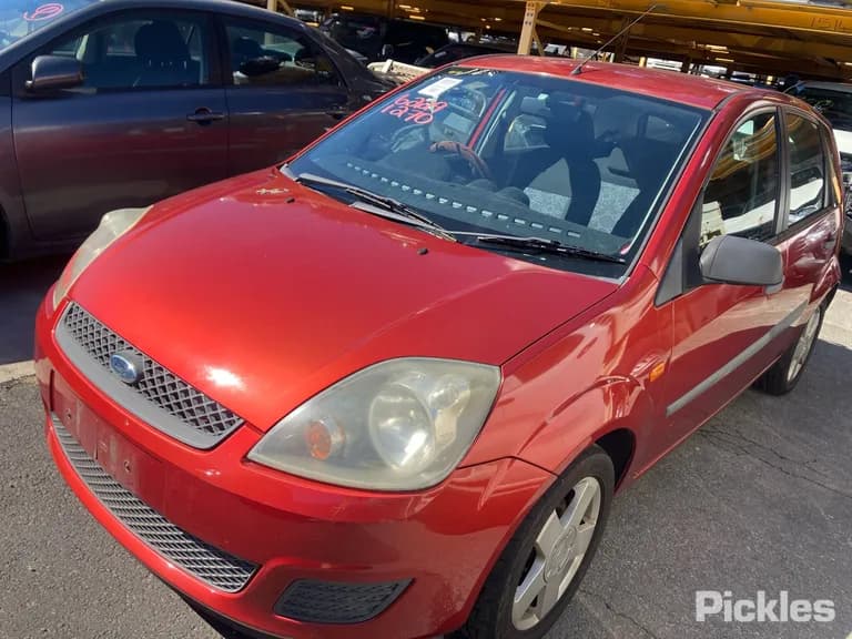 2007 Ford Fiesta Used VIN WF0HXXGAJH7E59524 – trunk area 2007 Ford Fiesta Used VIN WF0HXXGAJH7E59524 – trunk area