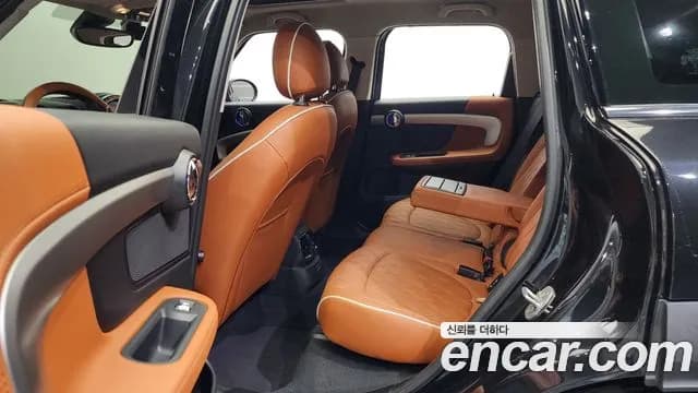 2024 Mini Cooper S Countryman ALL4 Classic Sold VIN WMW11BS04R3R99726 – interior seats 2024 Mini Cooper S Countryman ALL4 Classic Sold VIN WMW11BS04R3R99726 – interior seats