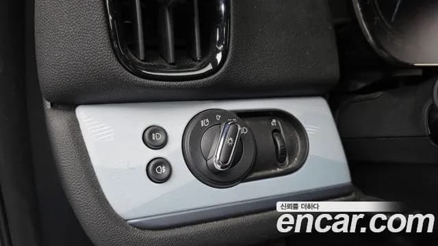 2023 Mini Cooper S Countryman ALL4 Untamed Edition Sold VIN WMW11BS08P3P91927 – exterior detail 2023 Mini Cooper S Countryman ALL4 Untamed Edition Sold VIN WMW11BS08P3P91927 – exterior detail
