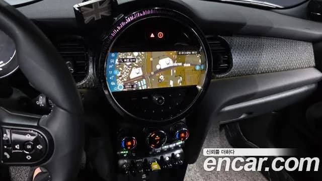 2024 Mini Cooper Electric SE Electric Sold VIN WMW11DJ00R2U51015 – photo 17 2024 Mini Cooper Electric SE Electric Sold VIN WMW11DJ00R2U51015 – photo 17
