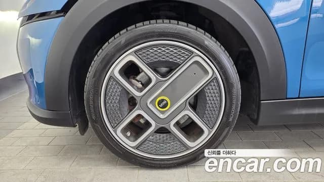 2022 Mini Cooper Electric Gen ZE Edition Sold VIN WMW11DJ01N2S30601 – side profile 2022 Mini Cooper Electric Gen ZE Edition Sold VIN WMW11DJ01N2S30601 – side profile