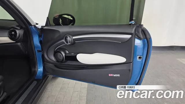 2022 Mini Cooper Electric Gen ZE Edition Sold VIN WMW11DJ01N2S30601 – photo 20 2022 Mini Cooper Electric Gen ZE Edition Sold VIN WMW11DJ01N2S30601 – photo 20