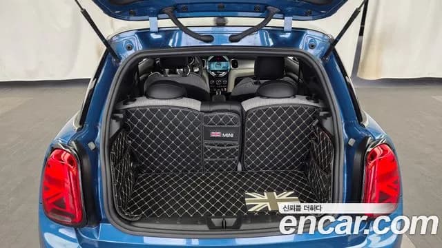 2022 Mini Cooper Electric Gen ZE Edition Sold VIN WMW11DJ01N2S30601 – photo 29 2022 Mini Cooper Electric Gen ZE Edition Sold VIN WMW11DJ01N2S30601 – photo 29